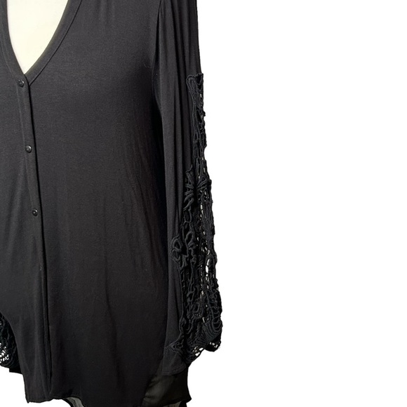 A. MOON Tunic Blouse Black High low Lace sleeves Unique style Stretch Size Large - Picture 5 of 6